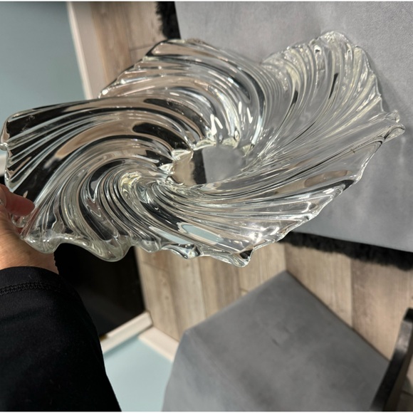 Vintage glass swirl Design statement bowl - Picture 3 of 3